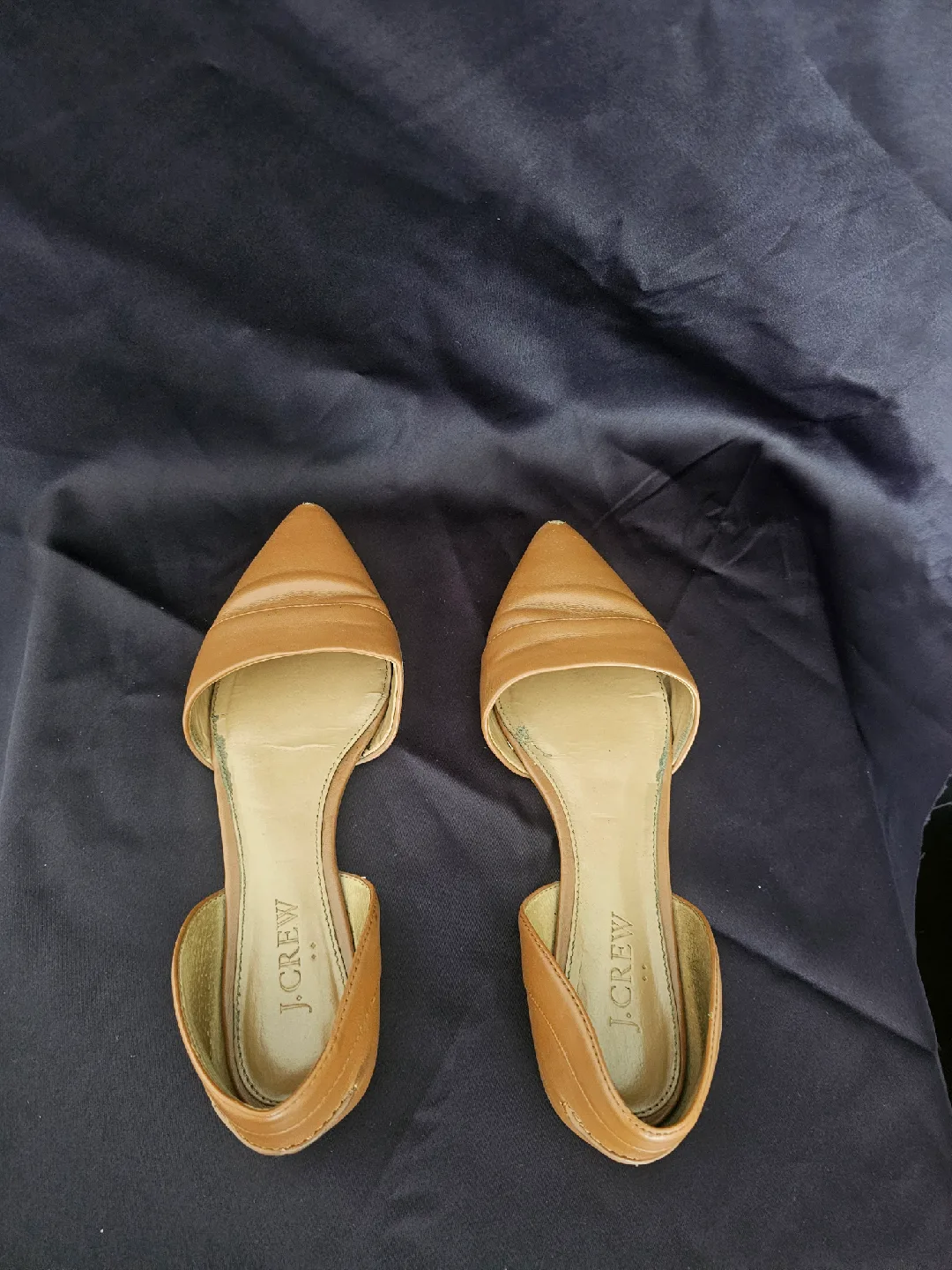 USED - J.Crew Leather Pointed Toe Flats - Size 6 image indicator(4)