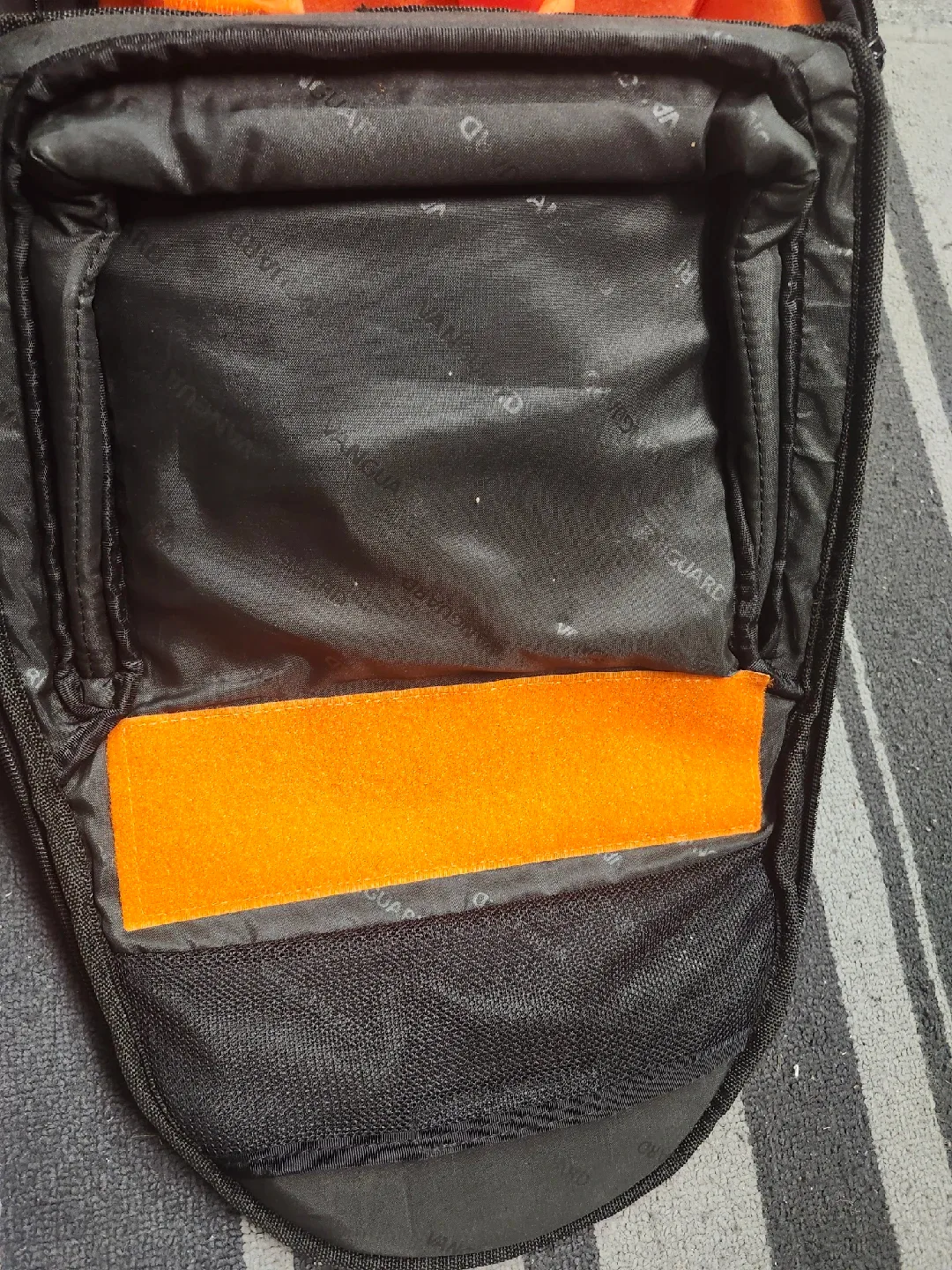 Vanguard Camera Backpack - Black image indicator(7)