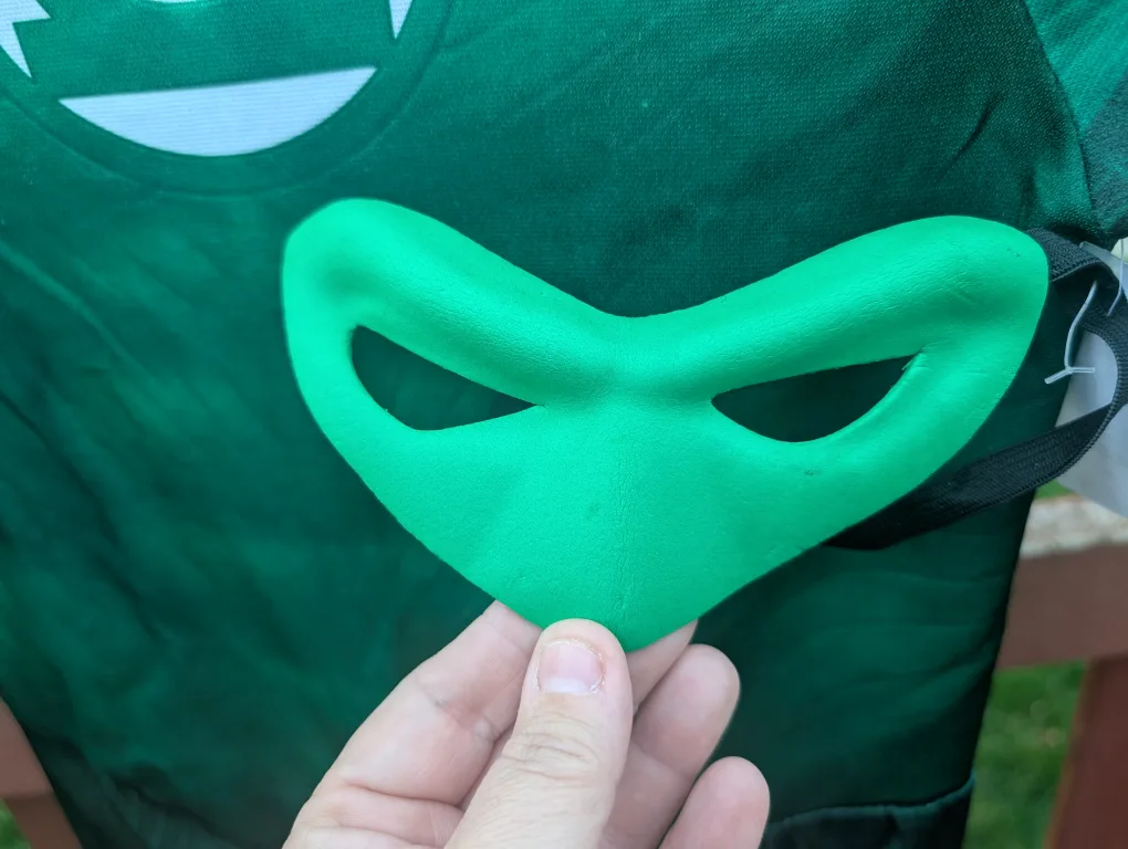 Kids sz 7/8 Green Lantern Costume image indicator(3)