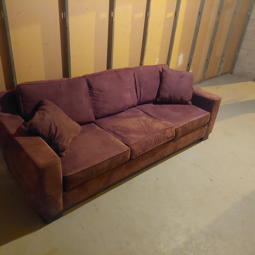free delivery   Sofa - Great Condition! - photo 3