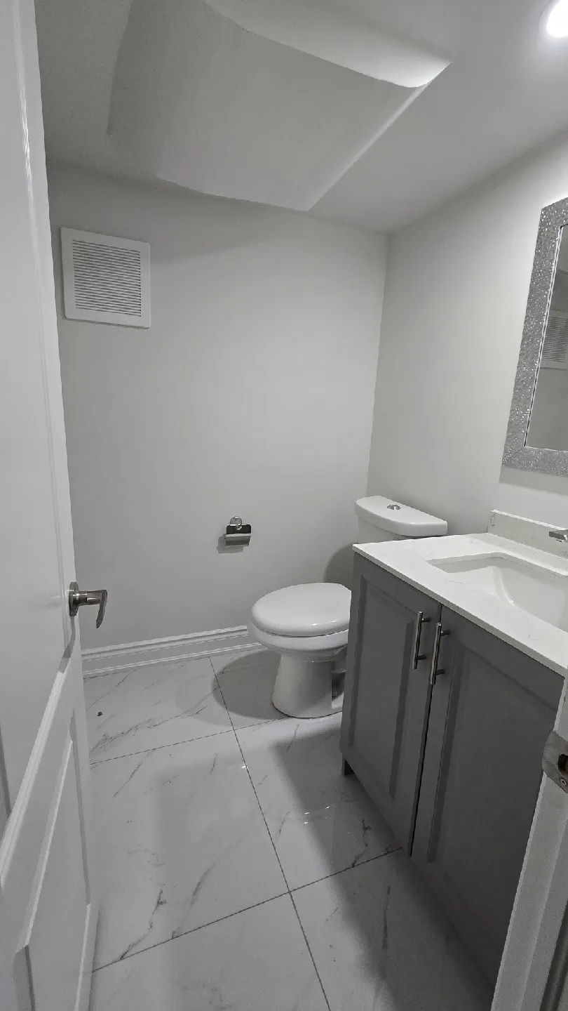 Three bed room basement for rent image indicator(10)