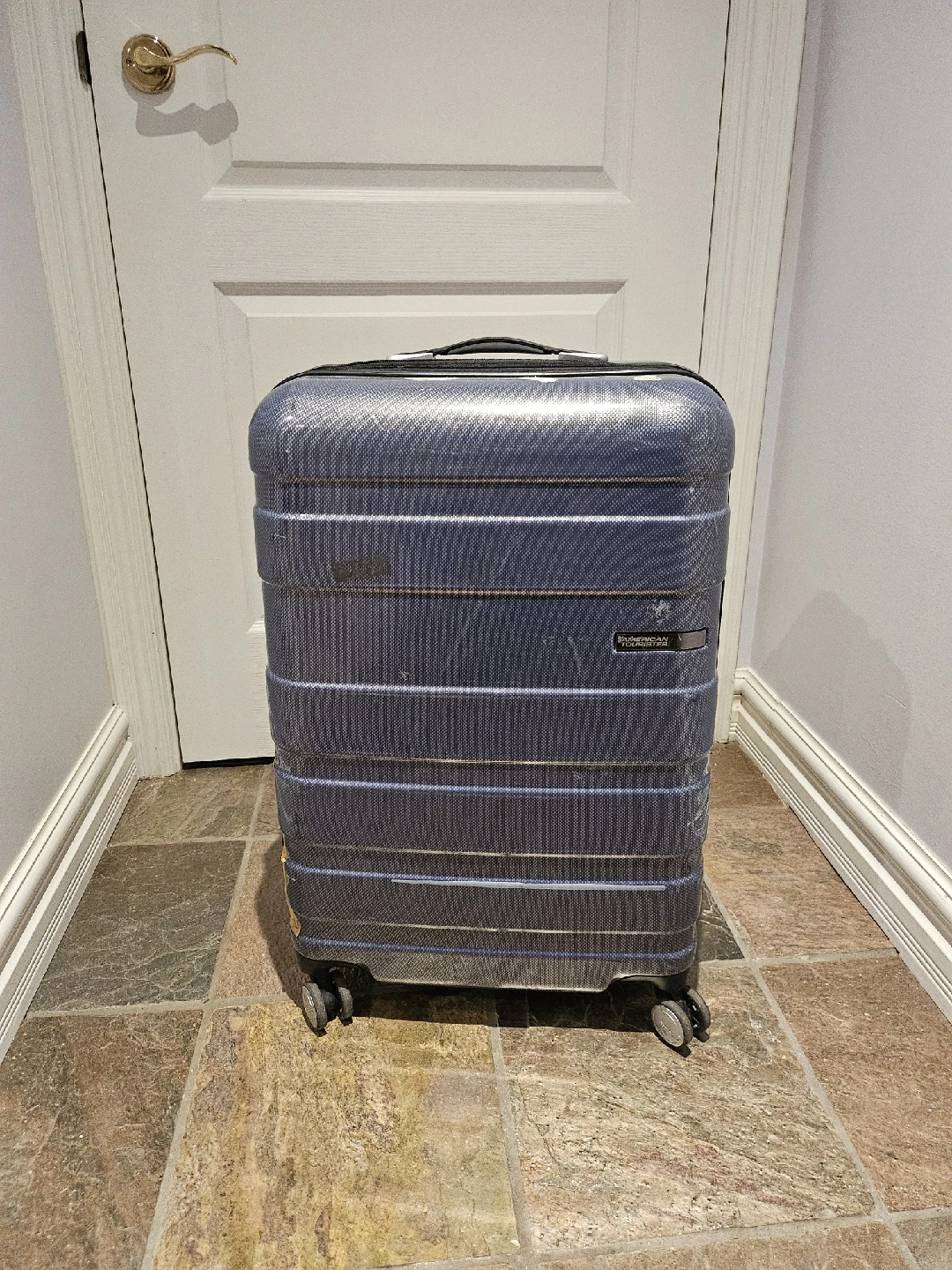 American Tourister Suitcase Large size