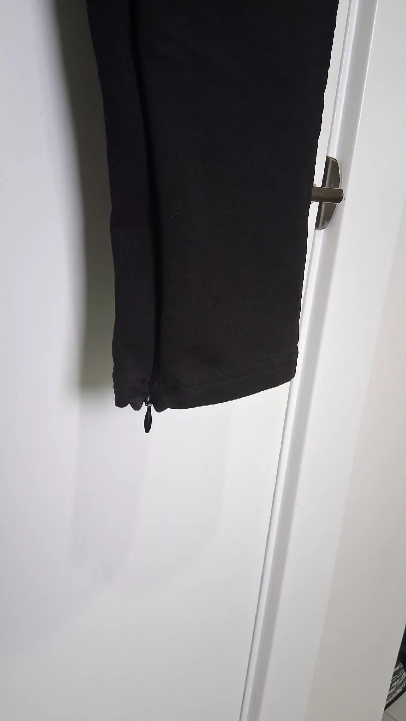 Born Kings Black Joggers - Size Small image indicator(3)