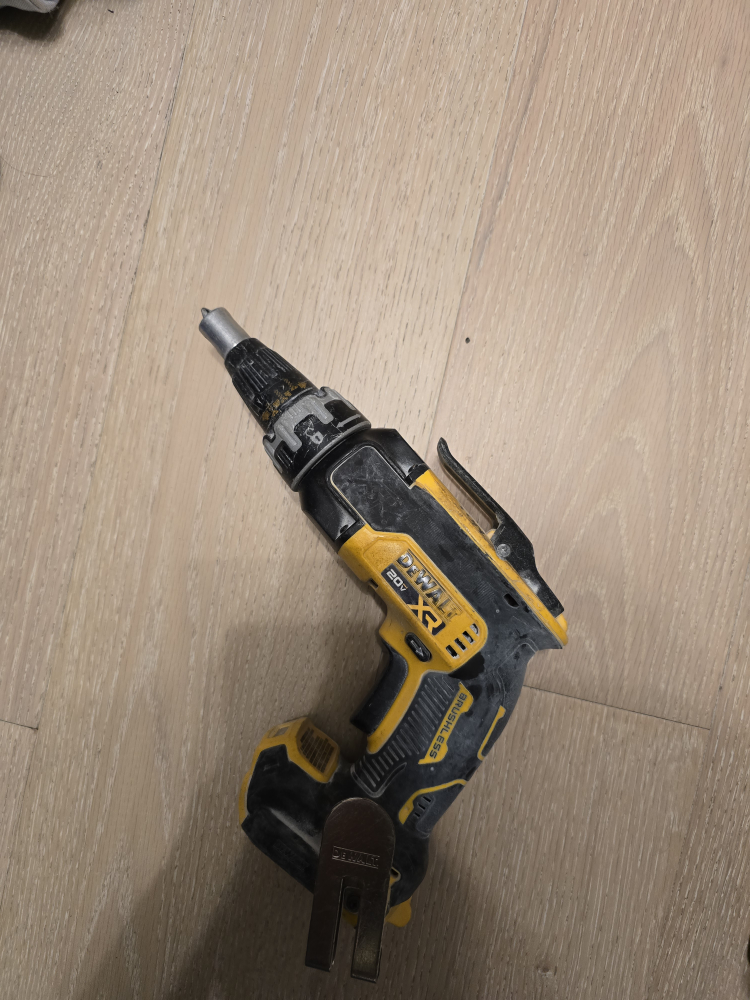 DeWalt 20V MAX Cordless Drywall Screwgun - photo 2