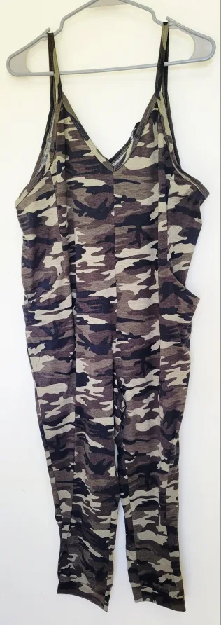SHEIN - Camo Jumpsuit - Size L thumbnail