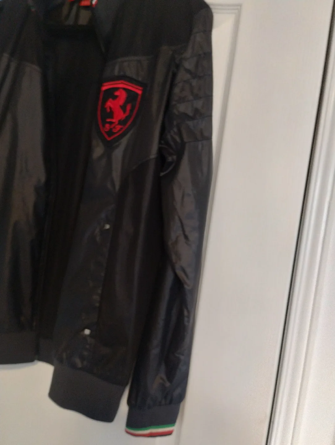 Puma Ferrari Track Jacket, Size M image indicator(4)