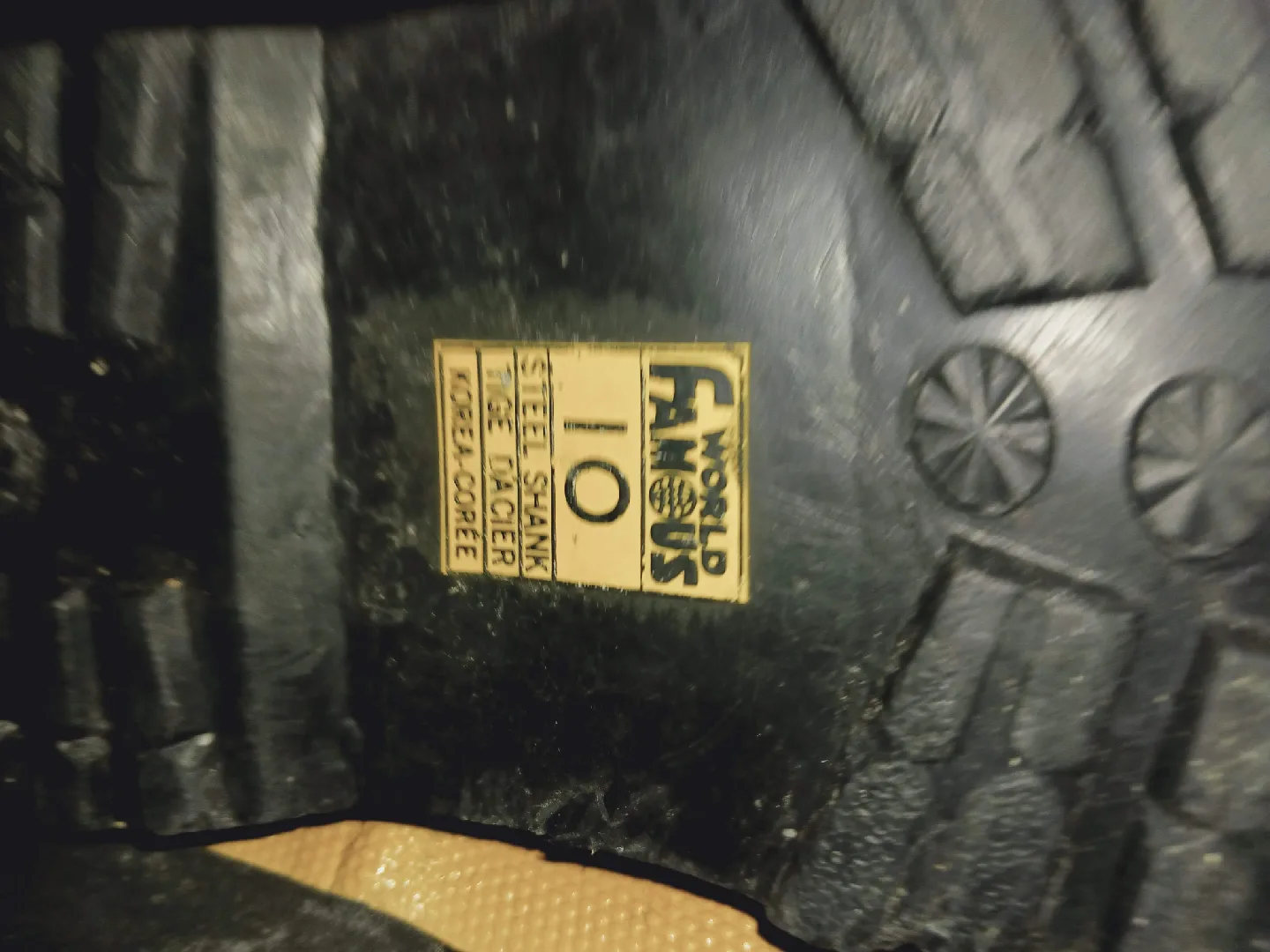 🧡 !! Stay warm!! World Famous Glacier Boots Size 10 image indicator(3)