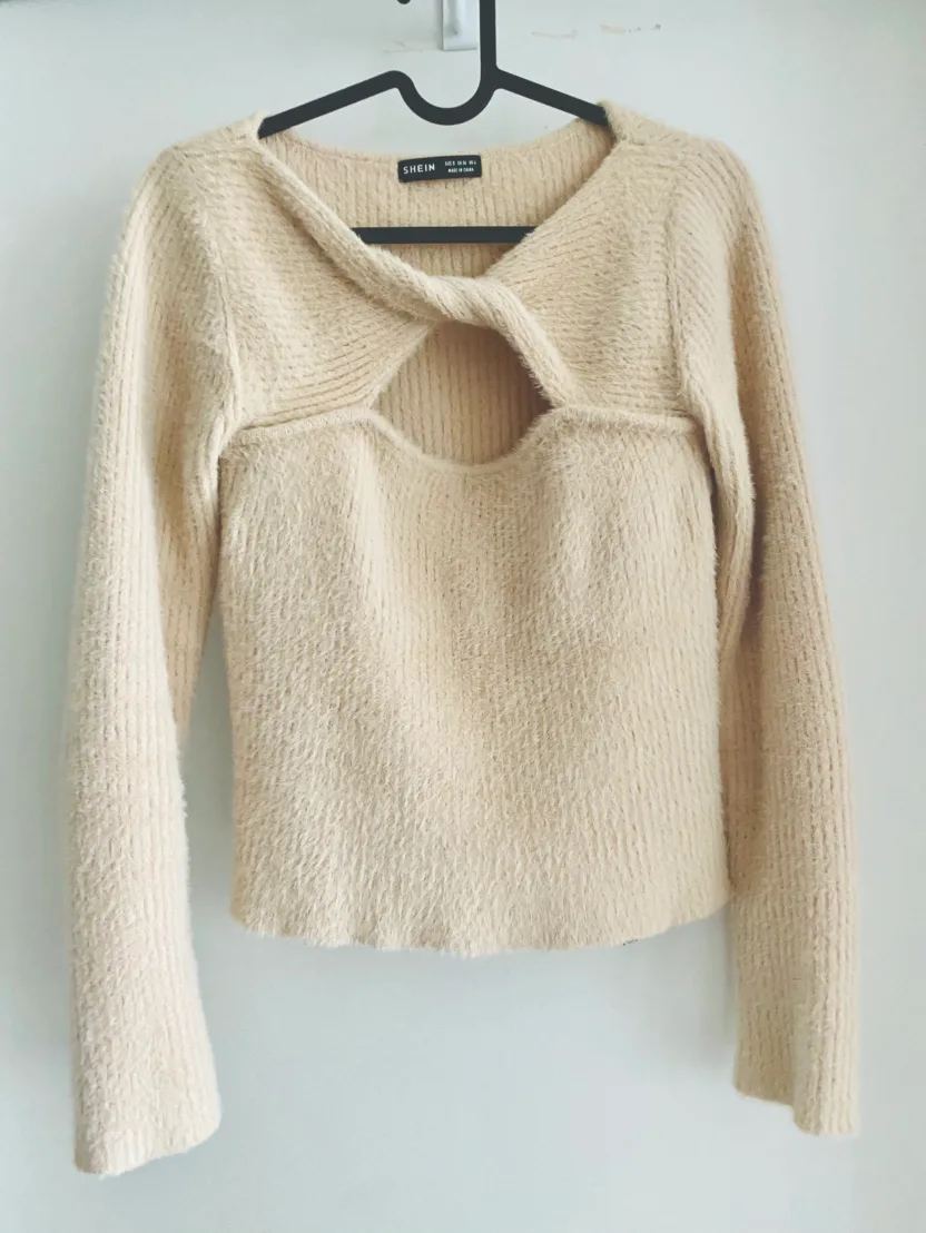Creme Fuzzy Sweater Size S image indicator(5)