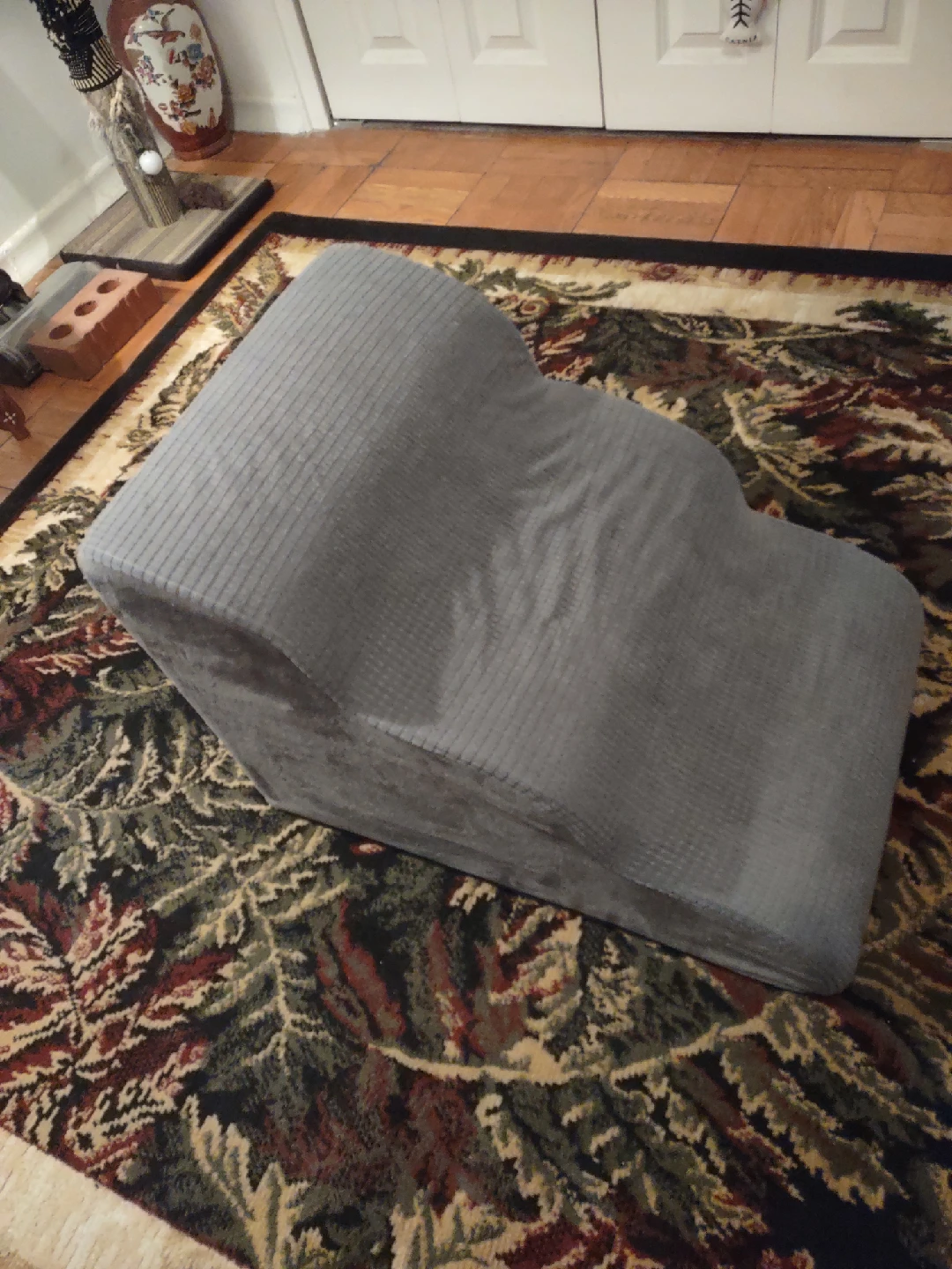 Cat Scratching Post & Cat Bed - photo 3