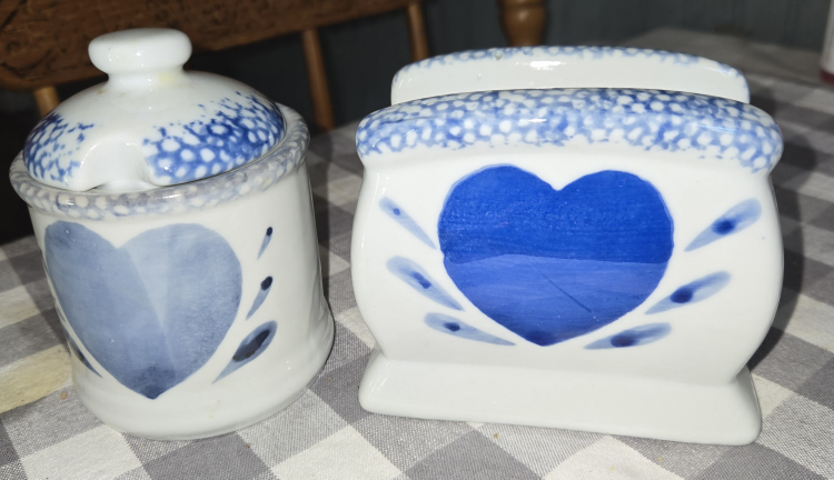 Vintage Ceramic Sugar Bowl, Napkin Holder, Plate - photo 3