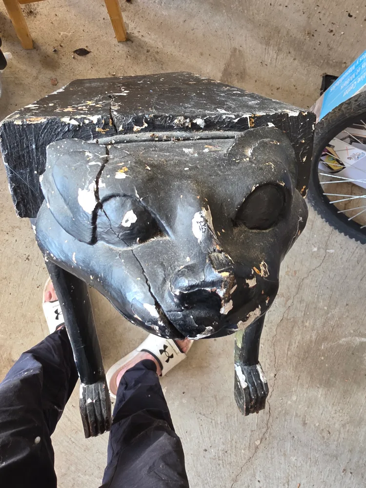 Vintage Black Lion Accent Table/Stool image indicator(4)