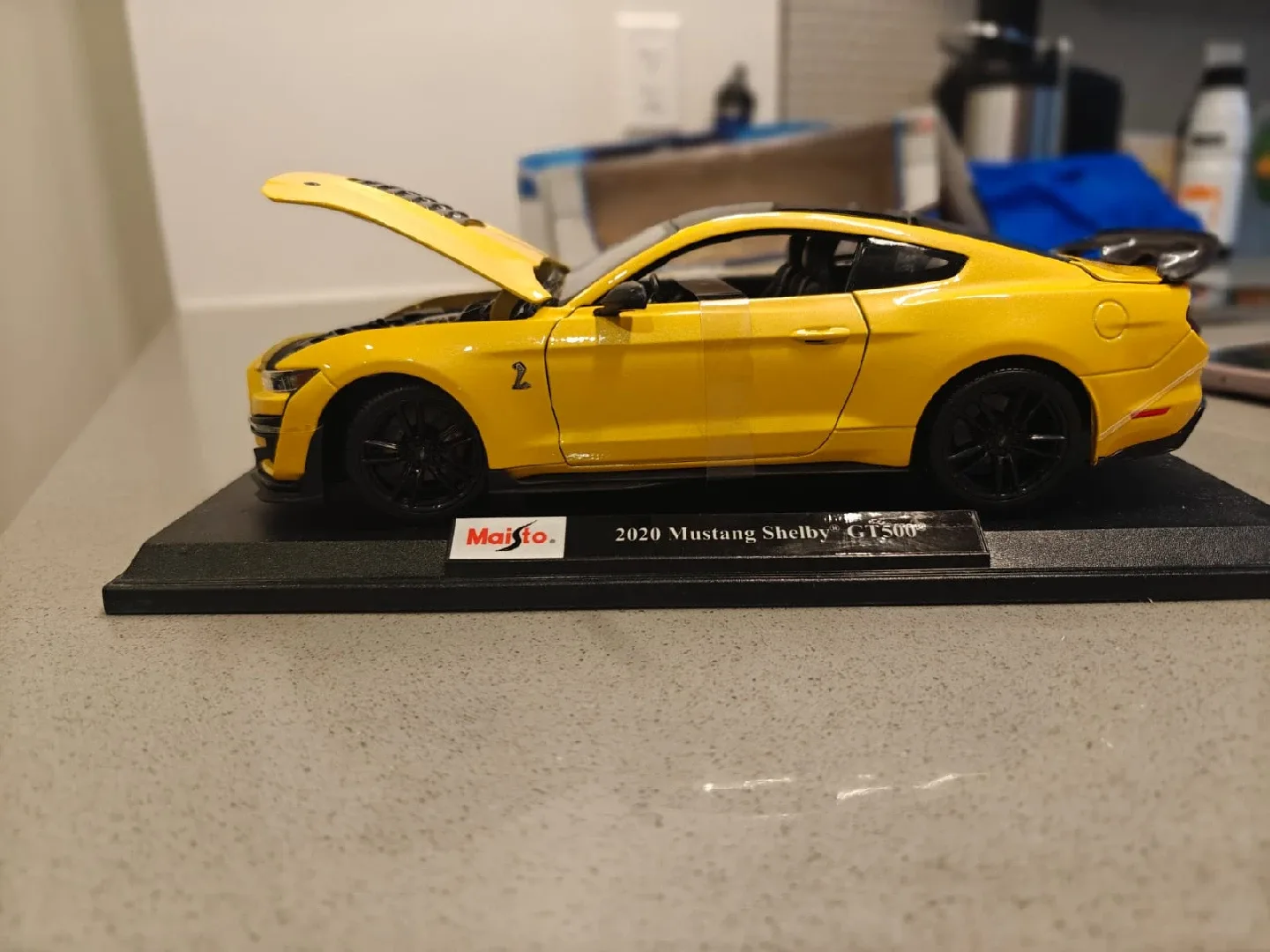 Maisto 2020 Mustang Shelby GT500 1:18 Scale image indicator(5)