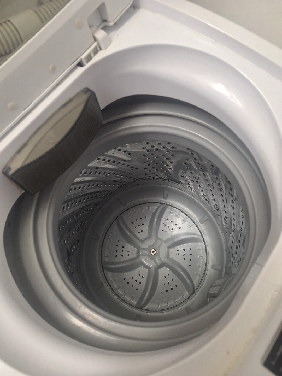 WOULD LIKE GONE ASAP. Panda Portable Washing Machine - 0.9 Cu.ft image indicator(2)