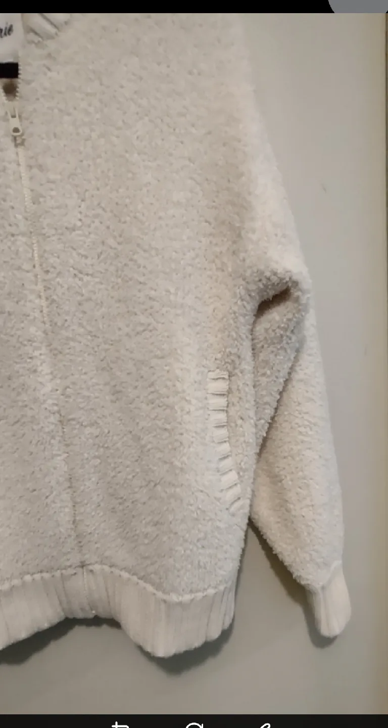 Aerie Cream Sherpa Jacket image indicator(3)