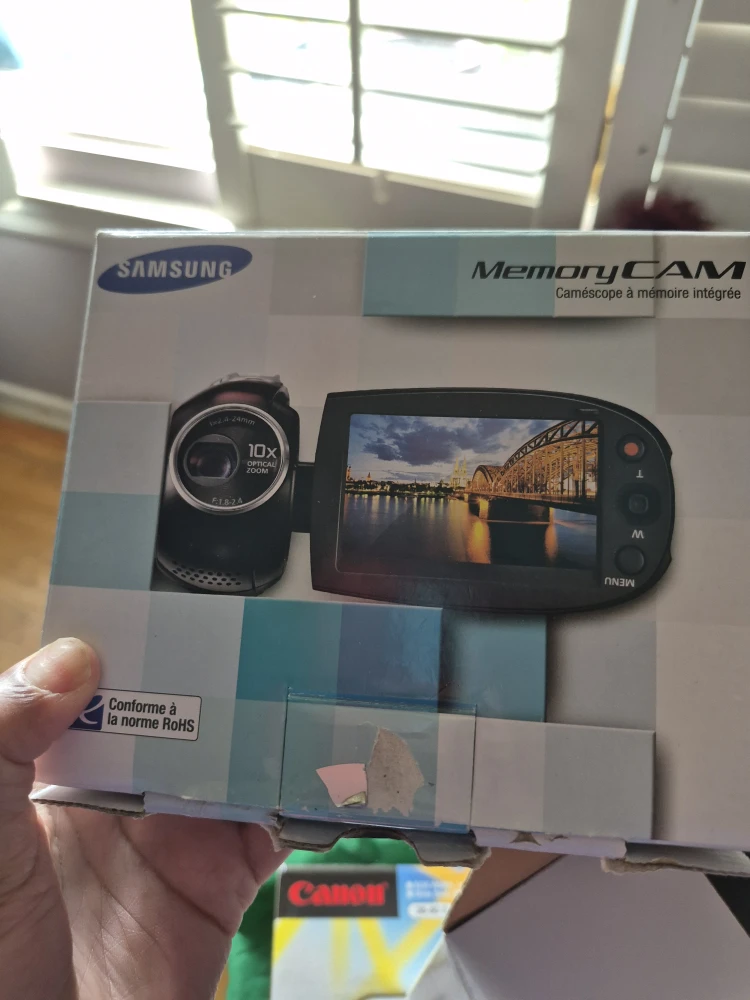 Samsung S20 MemoryCAM Camcorder - photo 3