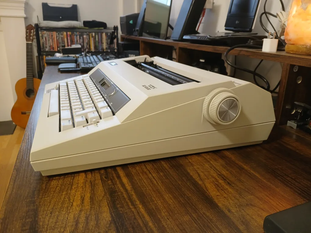 1986 Smith Corona XD 6500 Electric Type Writer - WORKS! image indicator(2)