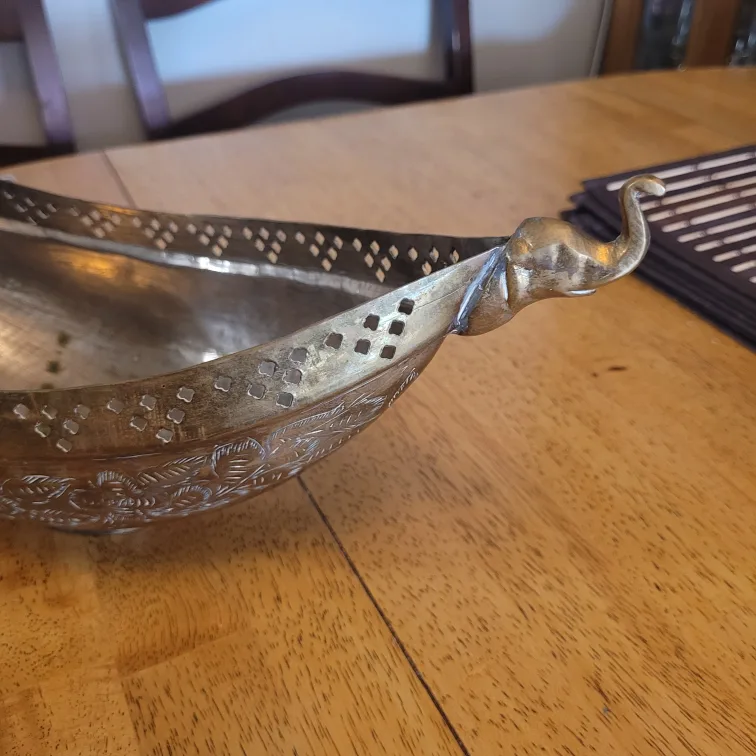 Lot of 4 Vintage Brass Items 20.00 each or all 4 for 60.00 image indicator(6)