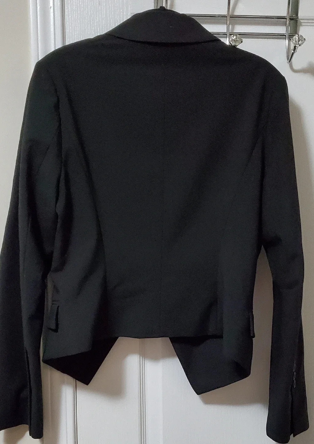 BCBGMAXAZRIA Black Blazer - Size M image indicator(2)