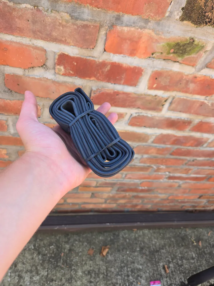 Genesis Silverton 29" Men's Bike + Inner Tube image indicator(6)