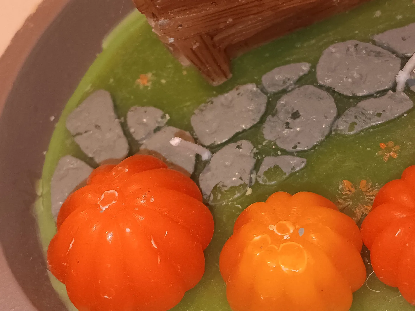 Martha Stewart Pumpkin Harvest Scented Candle image indicator(3)