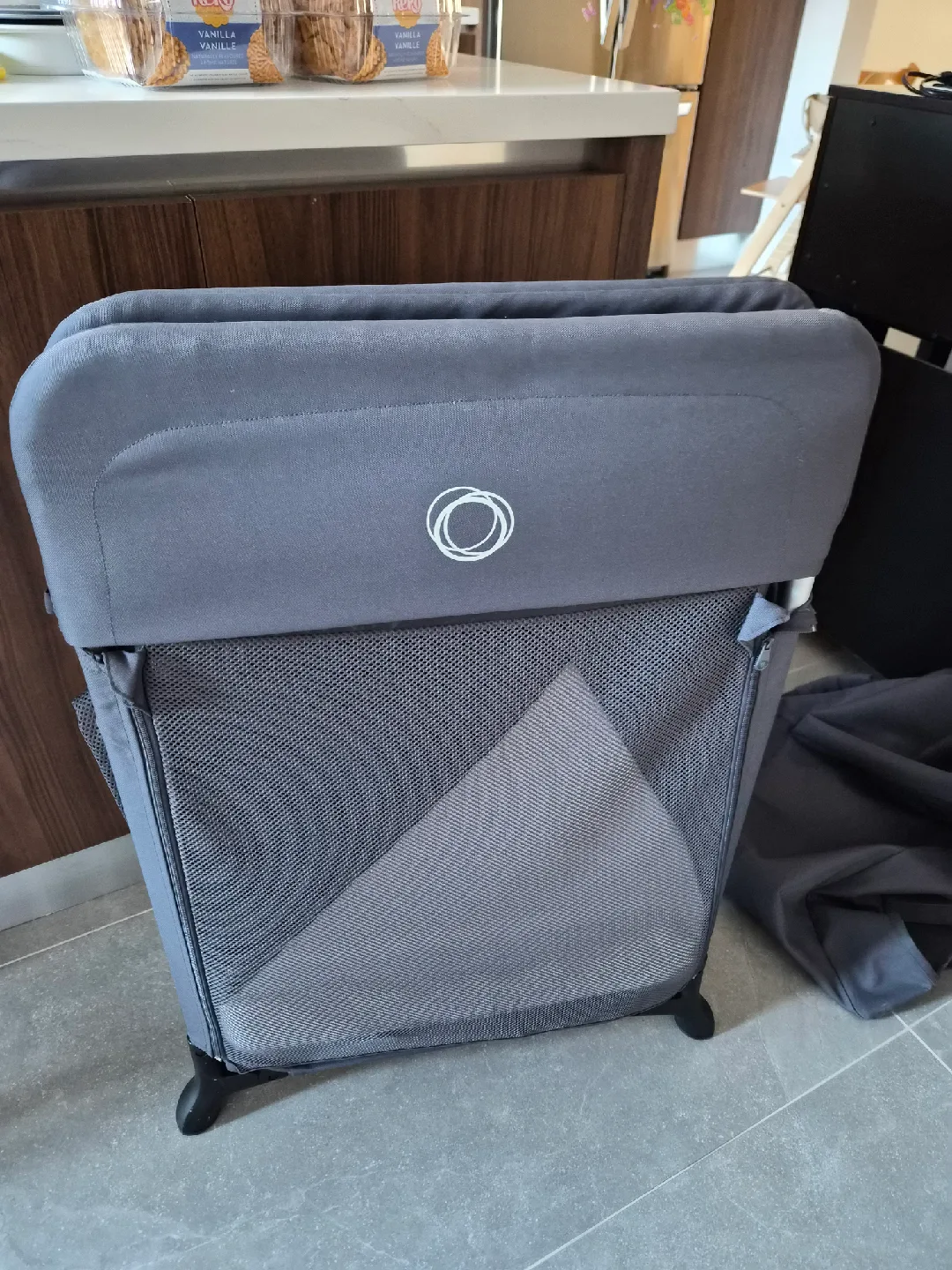 Bugaboo Grey Stardust Travel Crib image indicator(3)