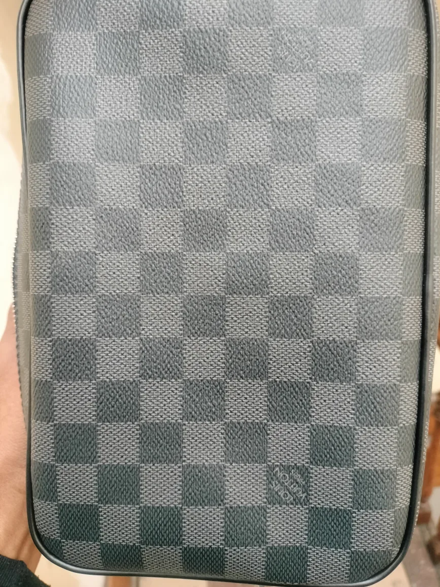 Louis Vuitton Damier Cobalt Bag image indicator(10)