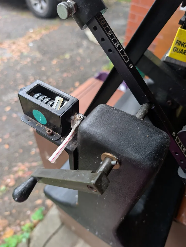 Qualatex MasterBow Maker Model 4000 image indicator(3)