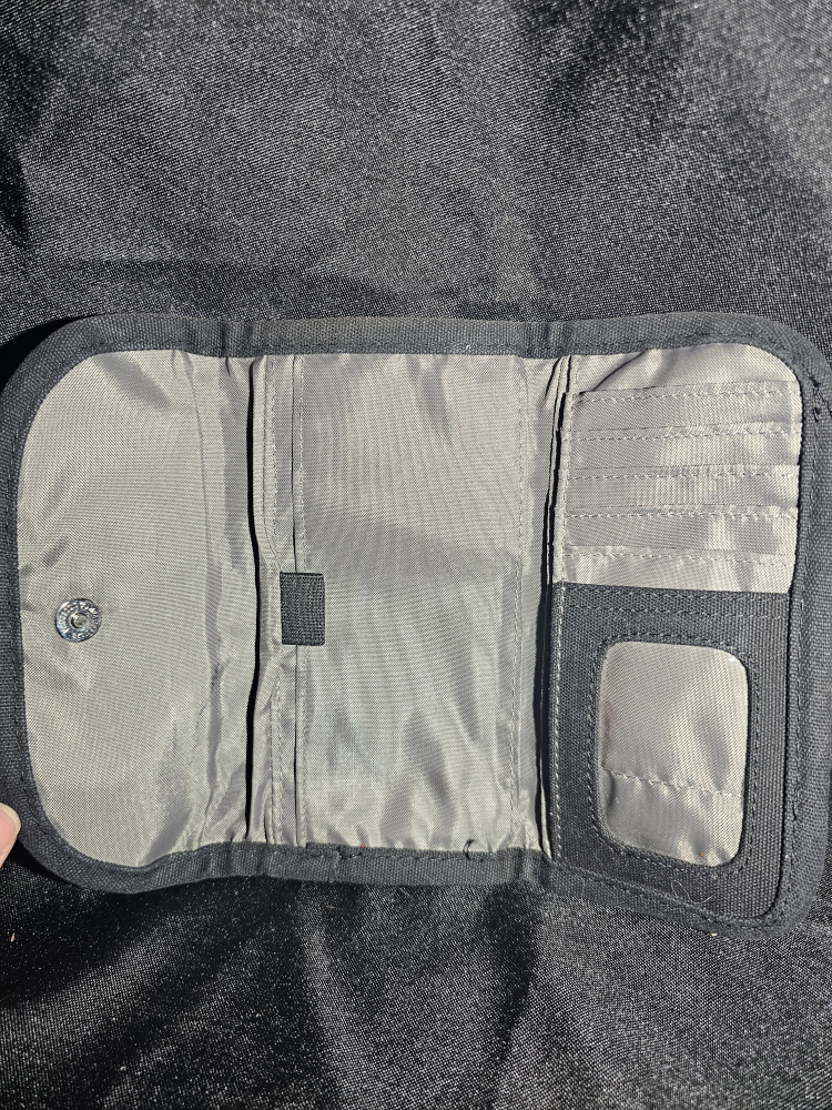 Black Kavu Distressed Wallet - photo 3