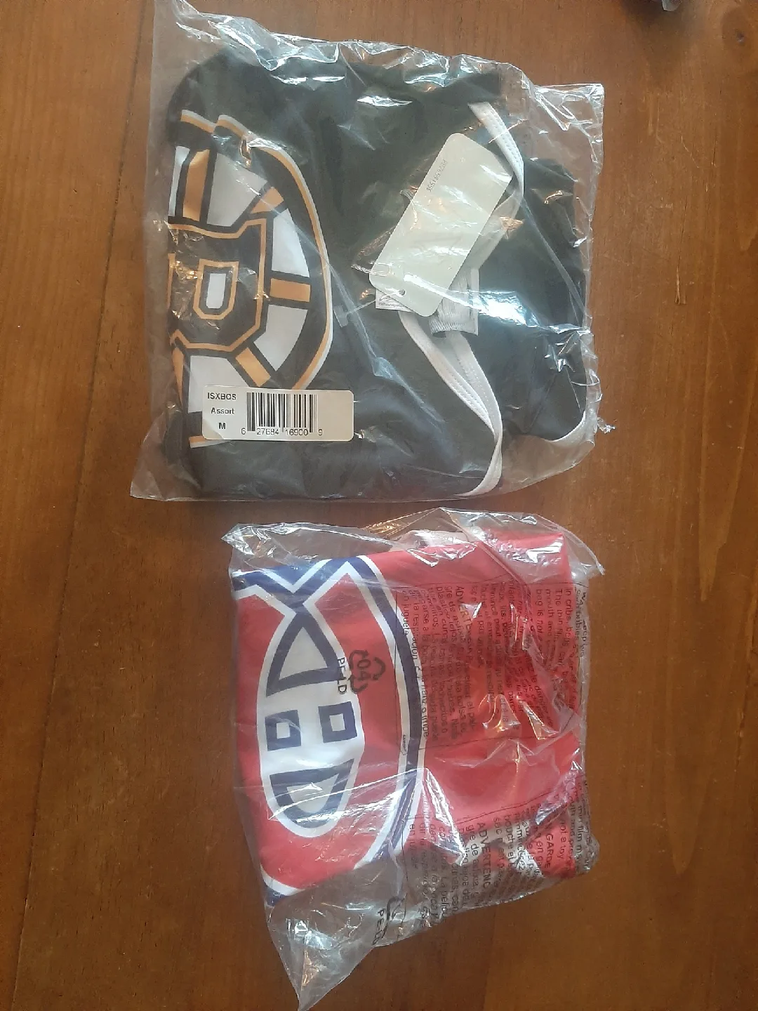 Toronto Maple Leafs Baby Onesie image indicator(5)