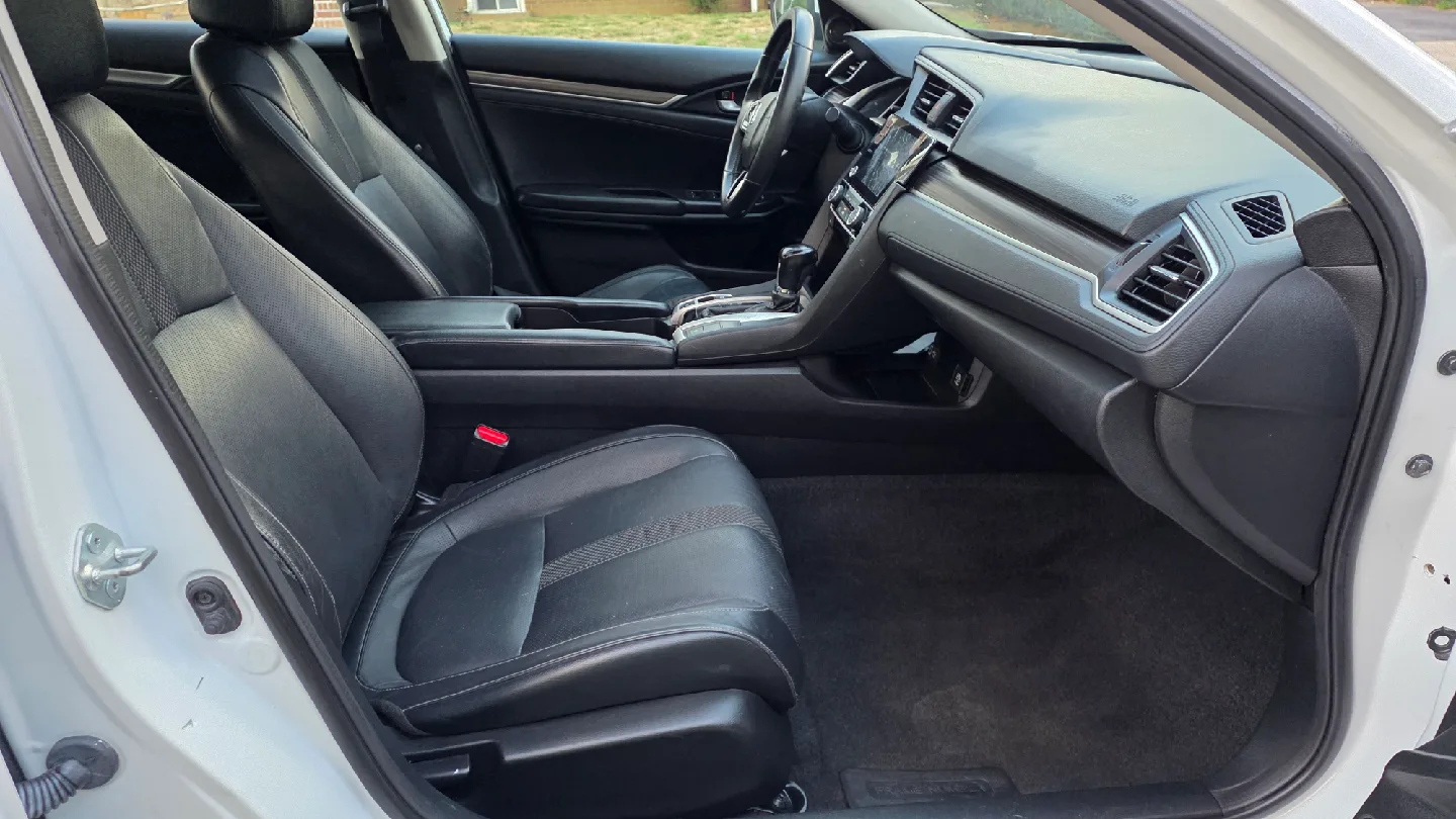 2021 Honda Civic EXL 4dr Clean title 56k miles image indicator(5)