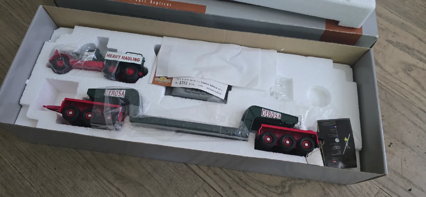 Corgi Collectible Die-Cast Replicas Heavy Haulers image indicator(2)