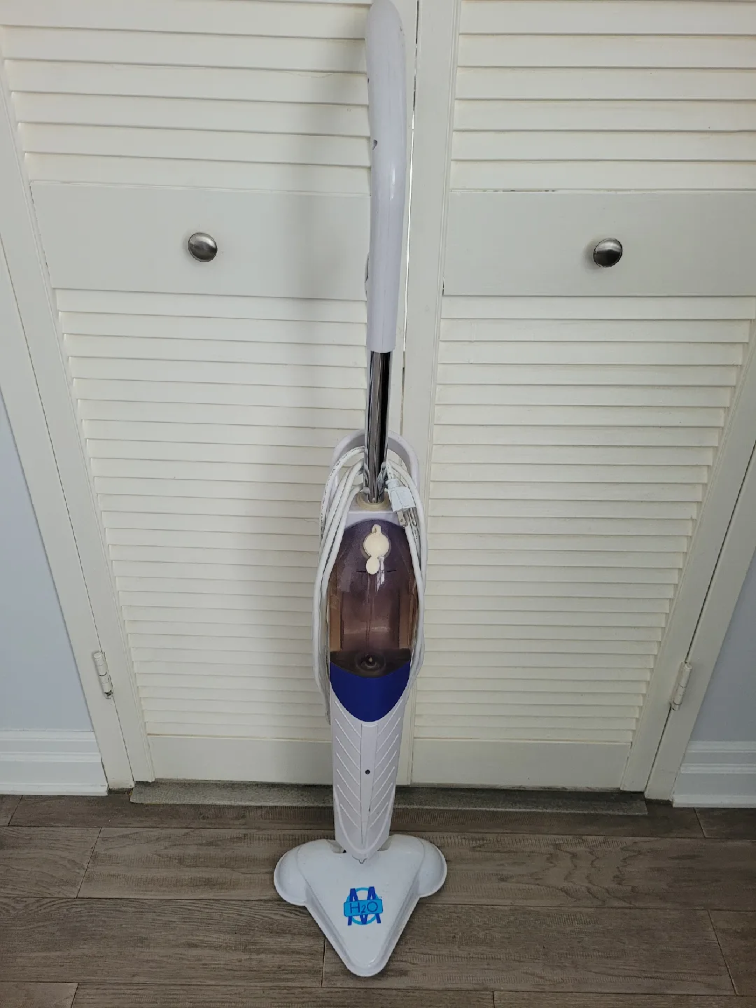 H2O Mop Steam Cleaner thumbnail