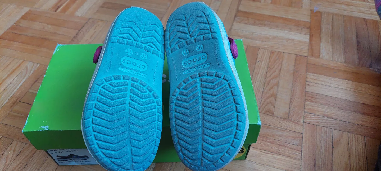 Crocs Kids' Classic Clog, Size 10/11 image indicator(4)