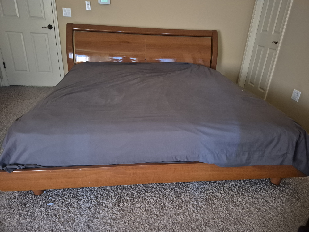 Bedroom Set - California King bed, Dresser and Mirror - photo 4