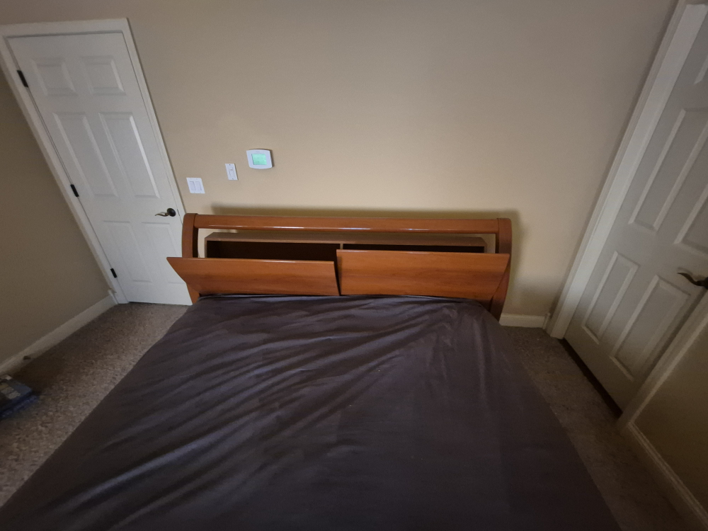Bedroom Set - California King bed, Dresser and Mirror - photo 5