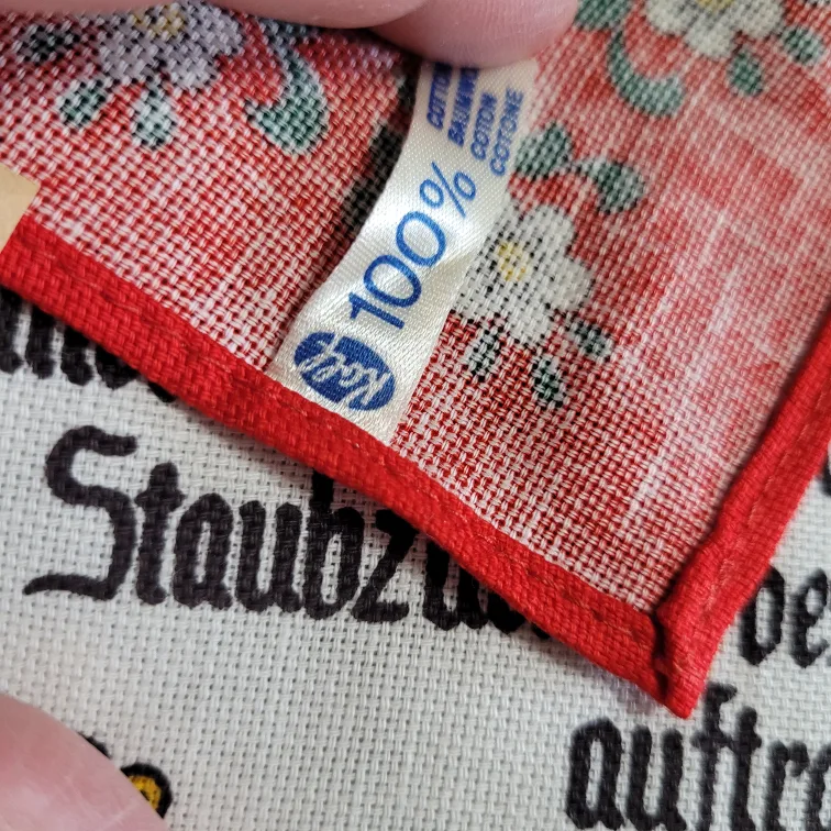 Vintage 23" x 19" Salzburger Nockerl Recipe Red  Tea Towel image indicator(8)