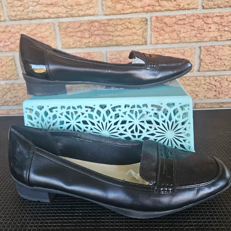 Anne Klein Women’s‎ Romy Penny IFlex Loafers  Size 10M image indicator(2)