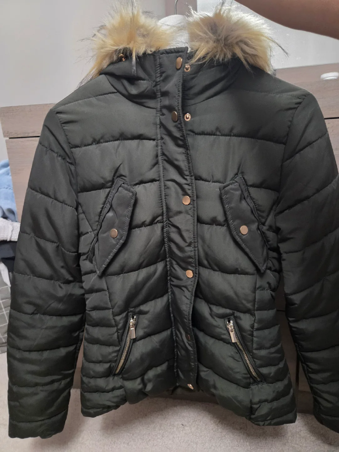 H&M Olive Green Puffer Jacket Size 0 image indicator(4)