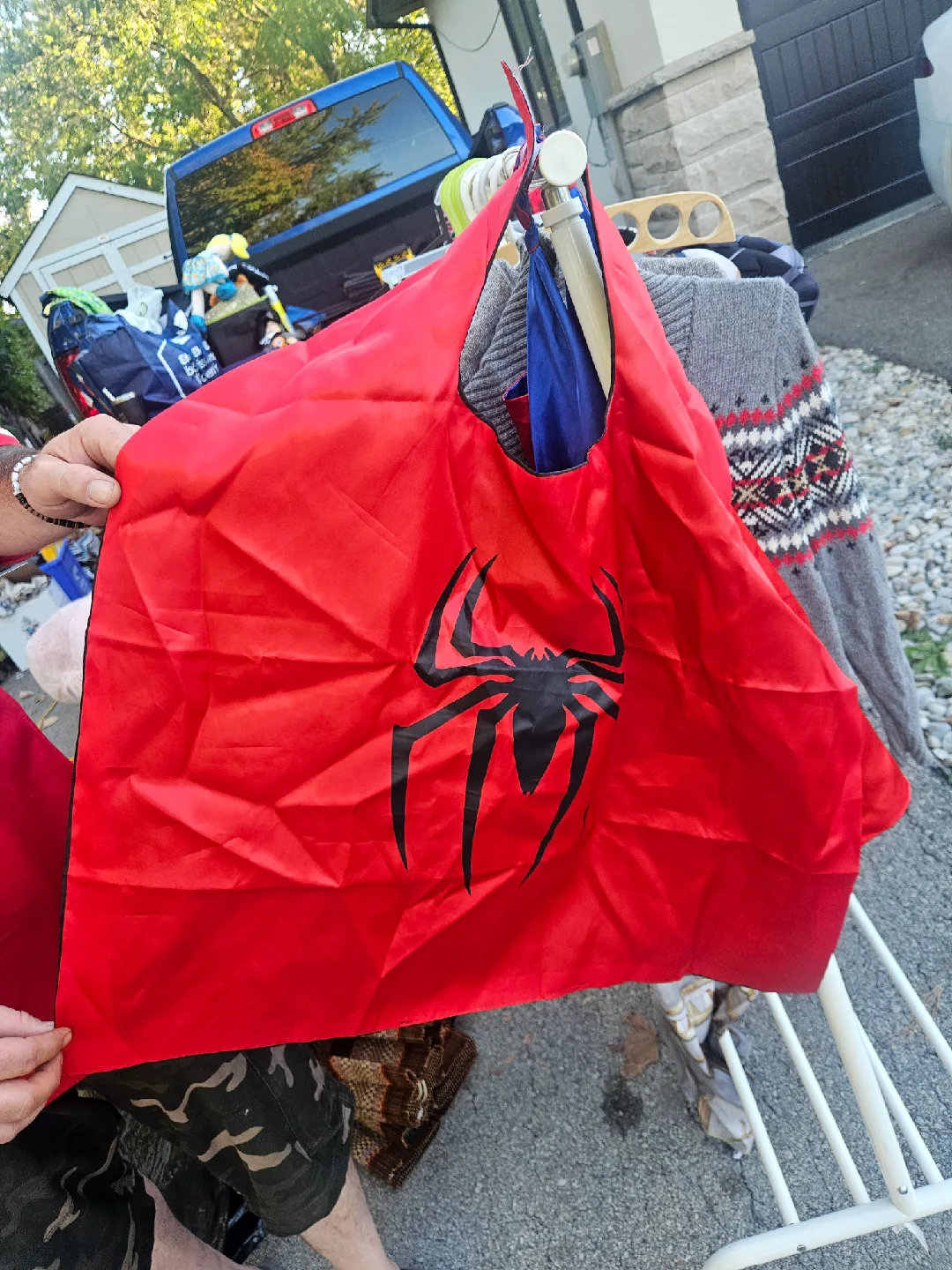 Marvel Superhero Cape - Captain America & Spider-Man image indicator(2)