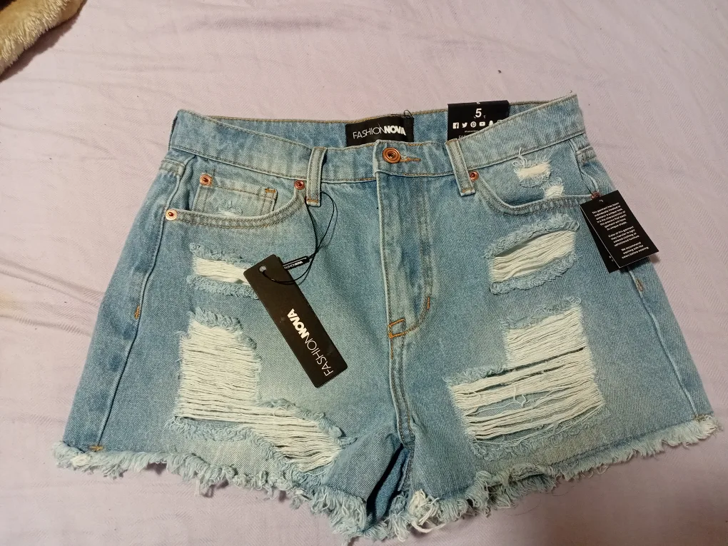 🥕Fashion Nova Distressed Denim Shorts - Size 5 thumbnail