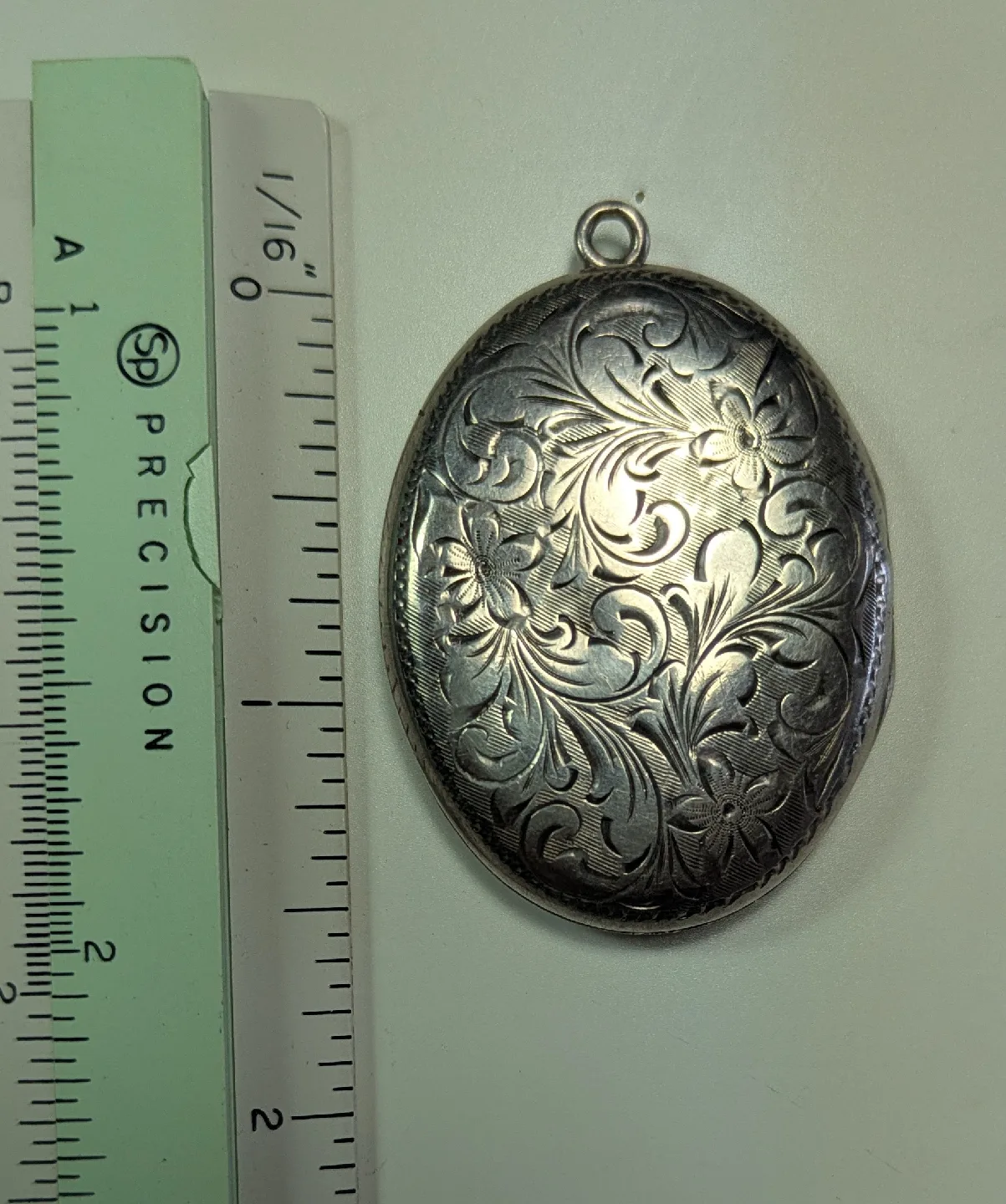 Vintage Sterling Silver Locket image indicator(4)