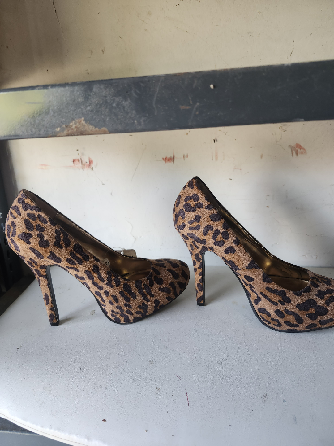 Mossimo Leopard Print Heels - Size 9 - photo 2