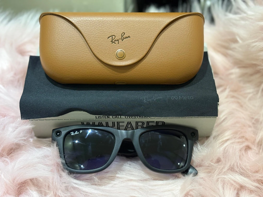 Ray-Ban Meta Smart Glasses - Black