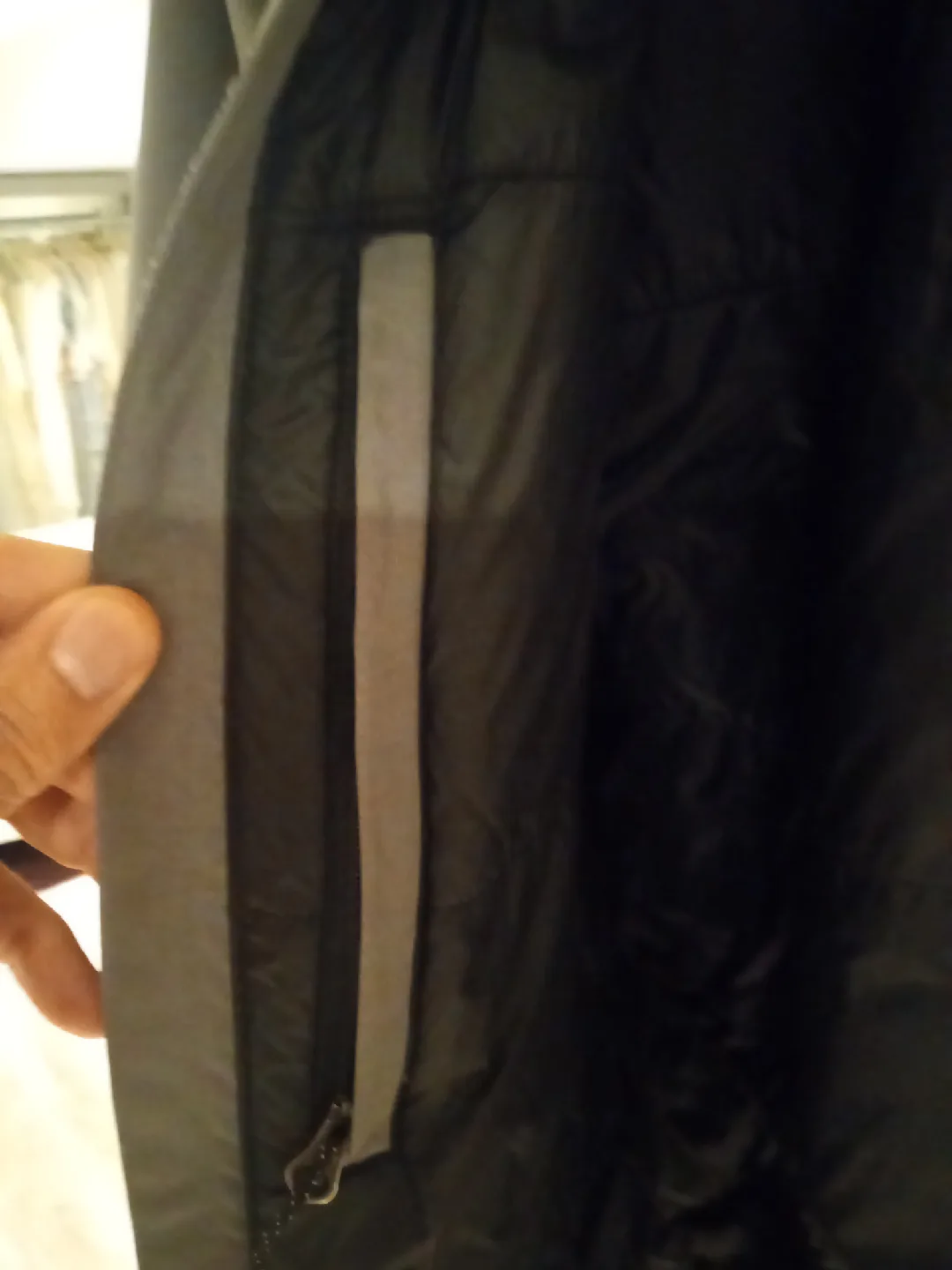 Eddie Bauer  Winter Men's L Jacket image indicator(7)