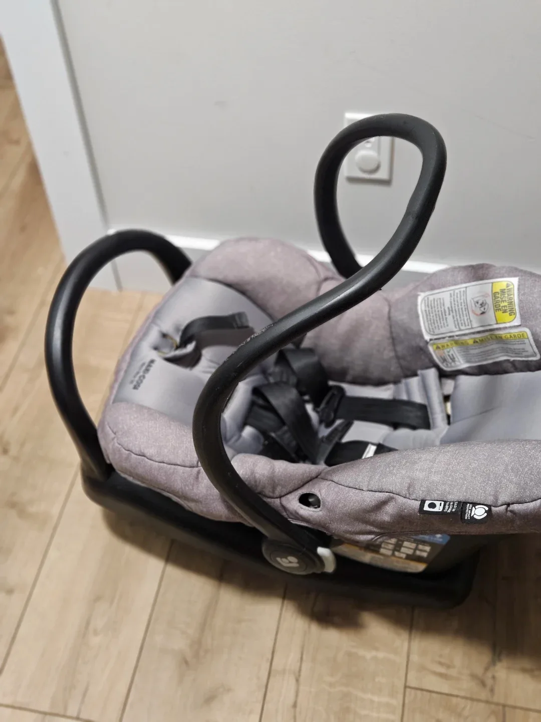 Infant Car Seat (Maxi-Cosi) image indicator(2)
