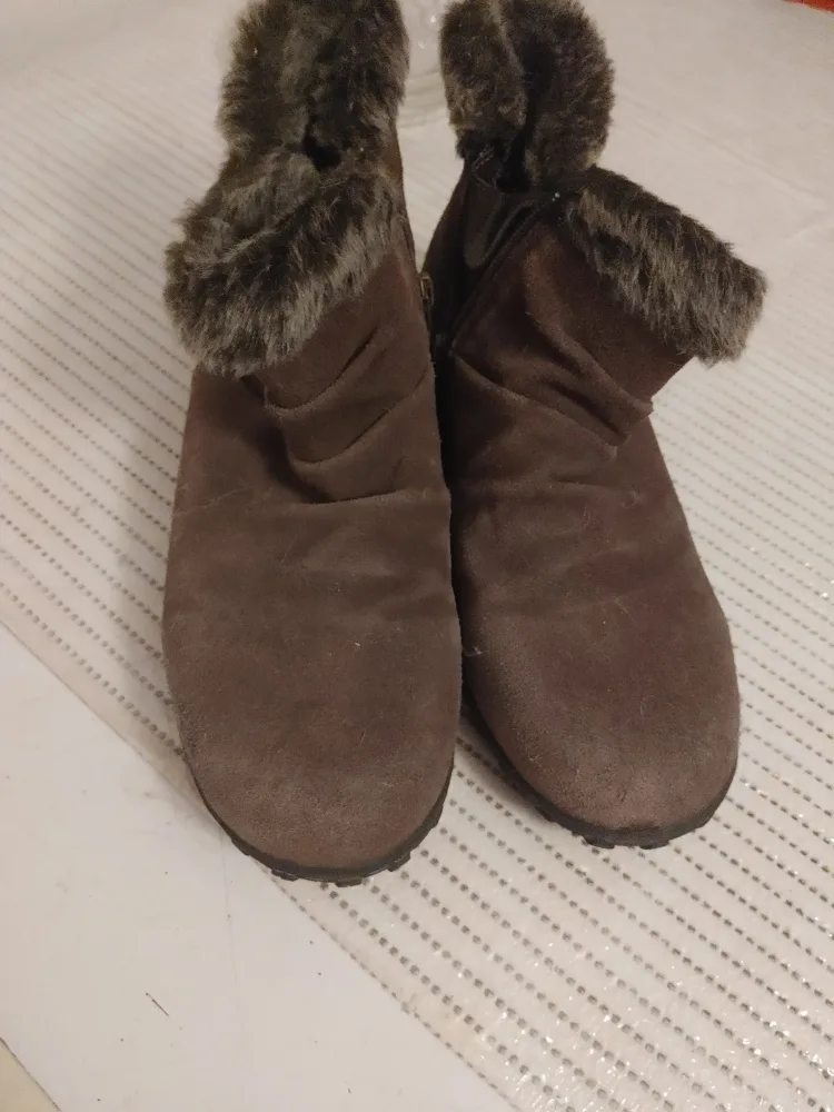 Khombu Brown Winter Boots size -9M thumbnail