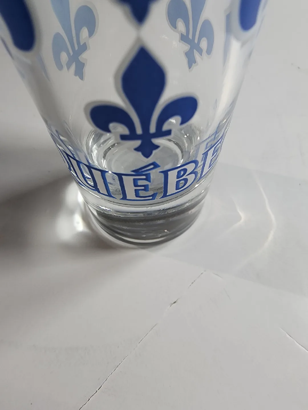 Québec Souvenir Glass thumbnail