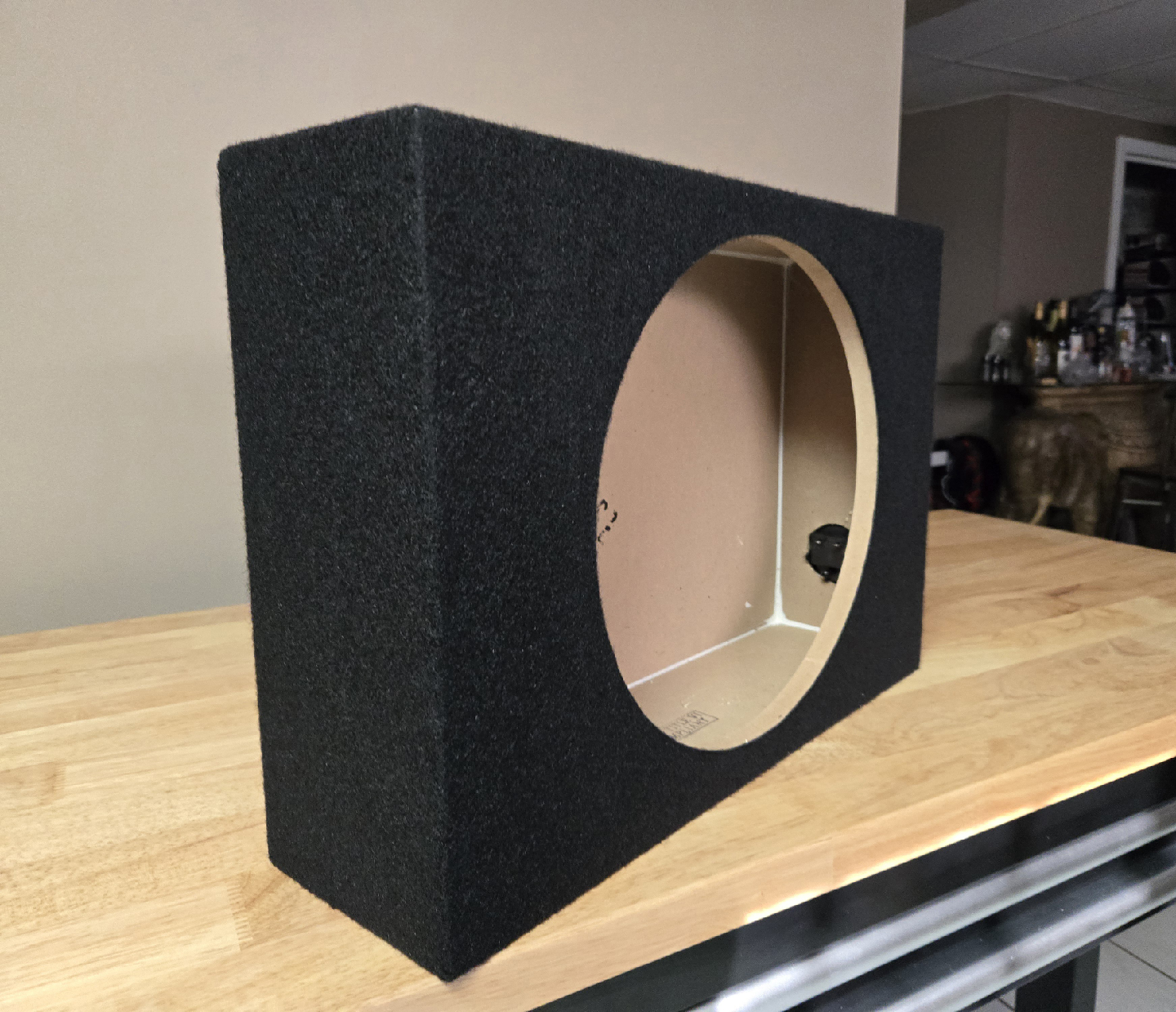 Brand New 12" Slim Sealed Subwoofer Enclosure - photo 4