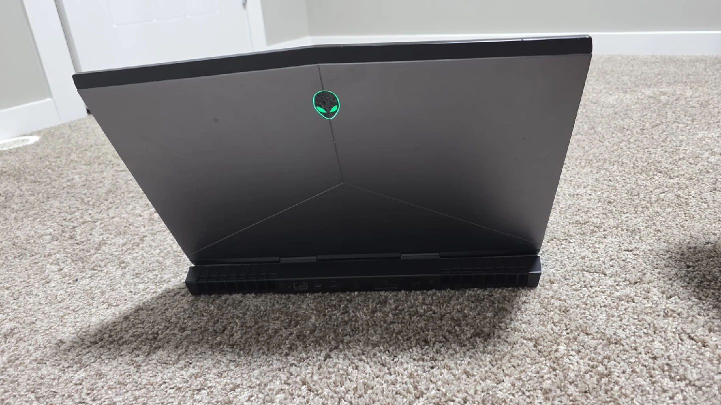Alienware Gaming Laptop - photo 5