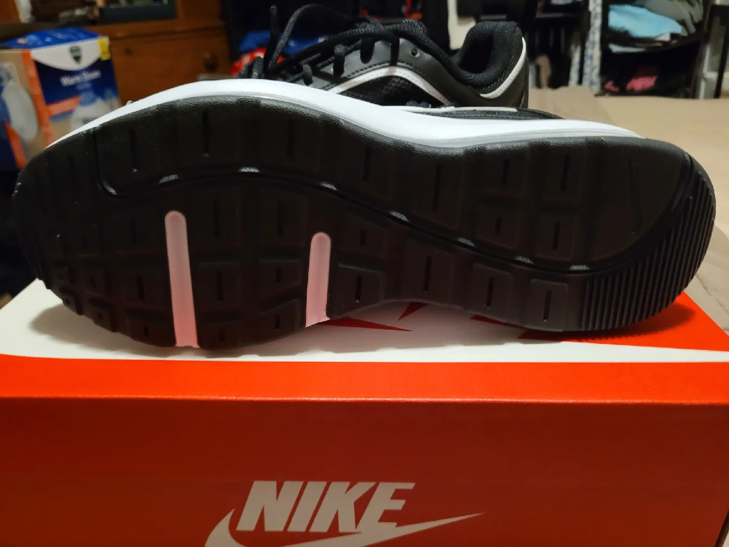 Nike Air Max AP Black/White, Size 10 image indicator(6)